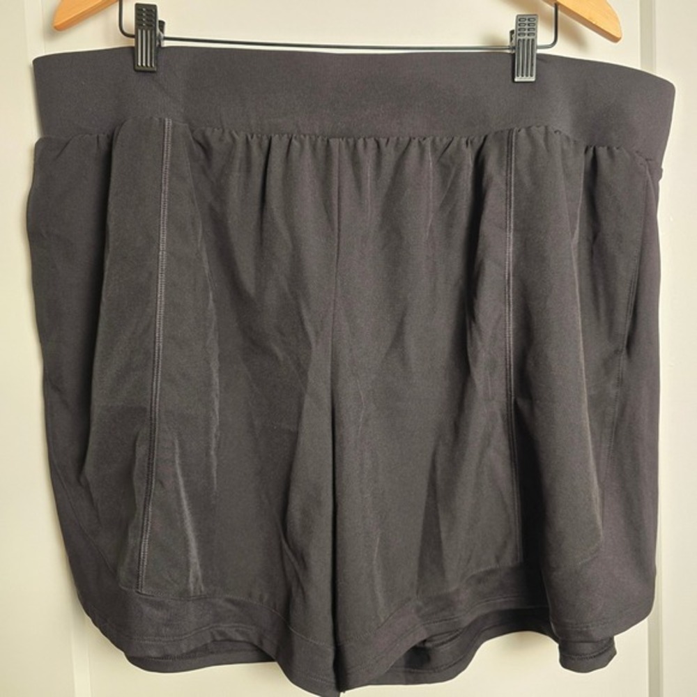 🆕️ Tek Gear Womens Plus 2X Black Mid Rise Multipurpose Workout Shorts Pockets‎